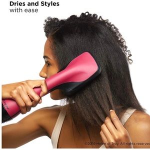 Revlon One-Step Hair Dryer And Styler, Black.